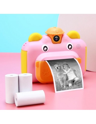 Appareil photo Polaroid enfant est présent 